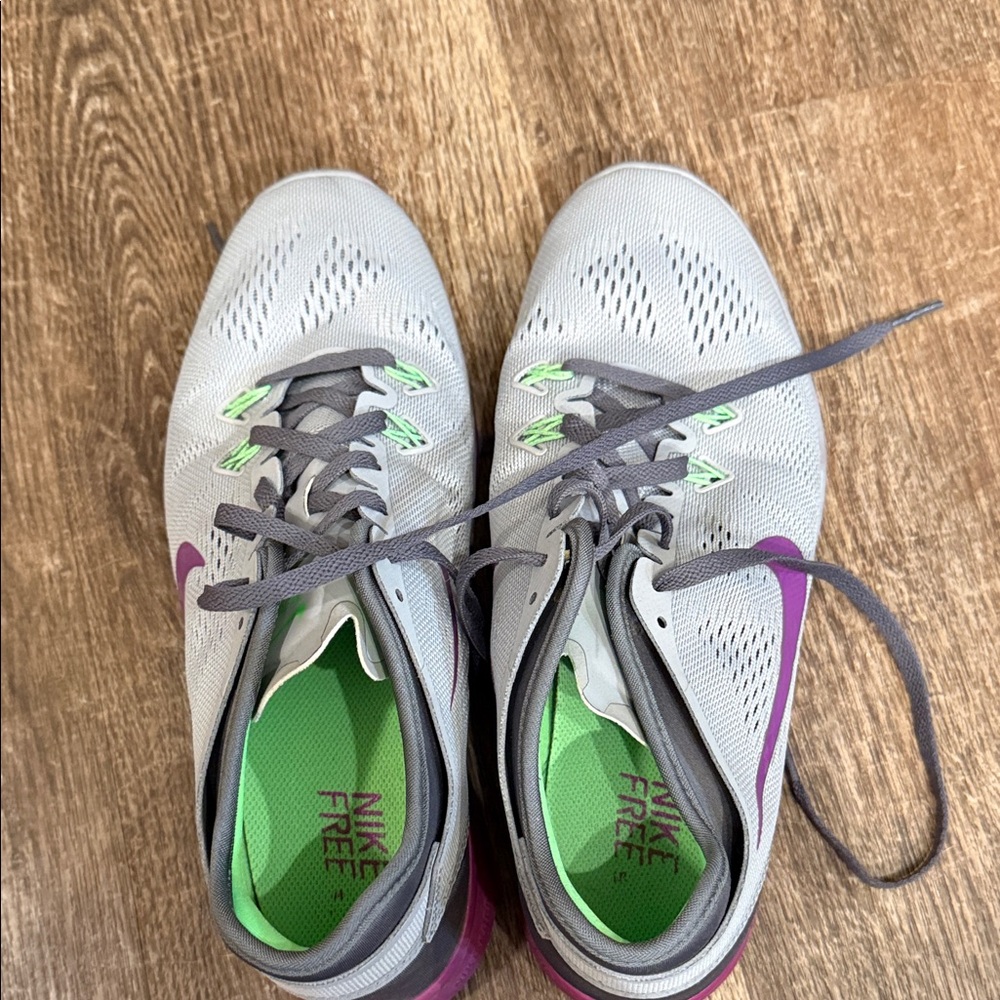 Nike Women's Gray and Purple Athletic Shoes